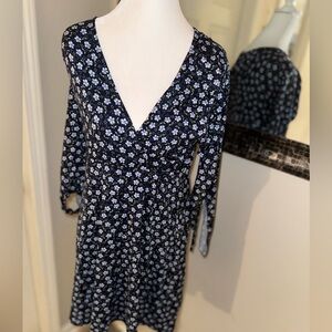 Super soft Alter’d State floral 3/4 sleeve A line size large dress